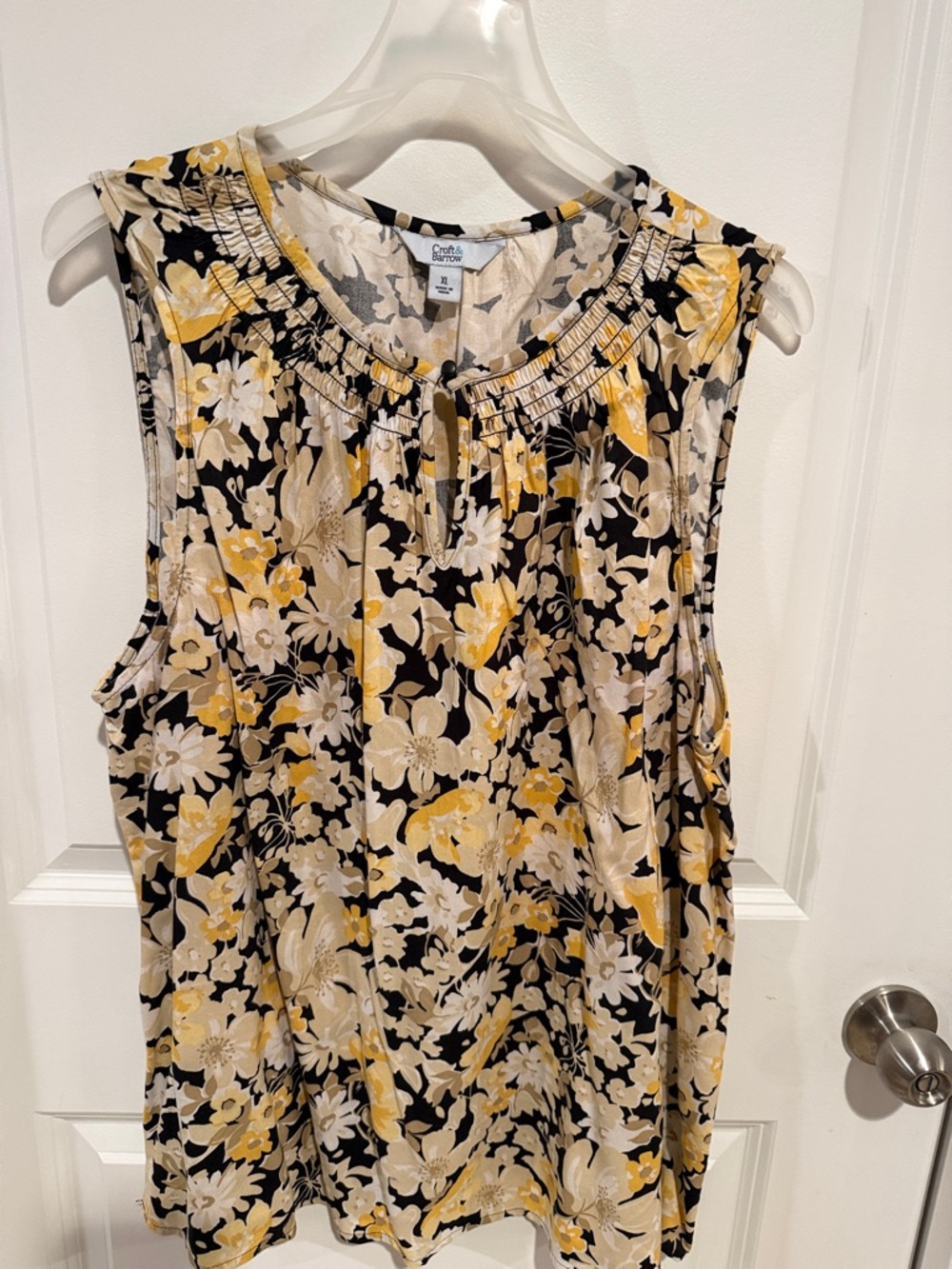 croft & barrow Black Yellow Floral Sleeveless Camisole